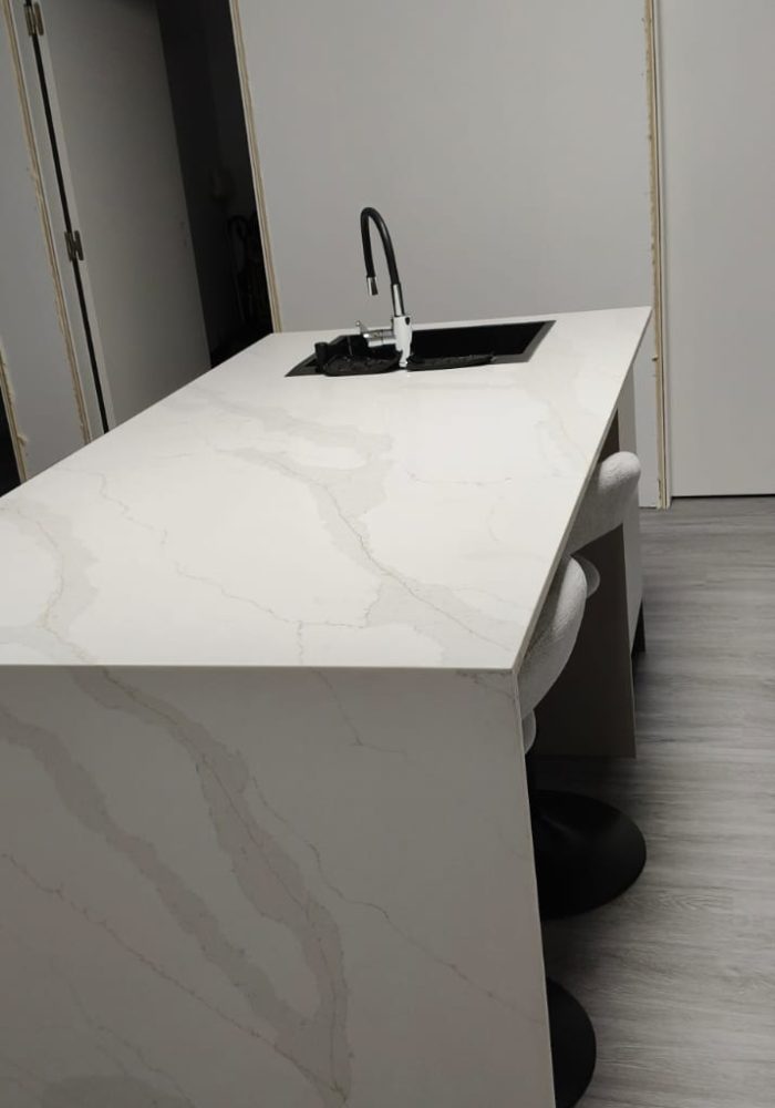 a6c67f76-92bd-4a52-a7d8-300a77c450a5